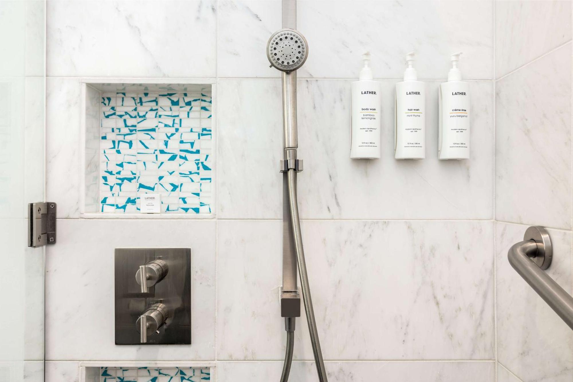 The Art Hotel Denver, Curio Collection By Hilton Экстерьер фото