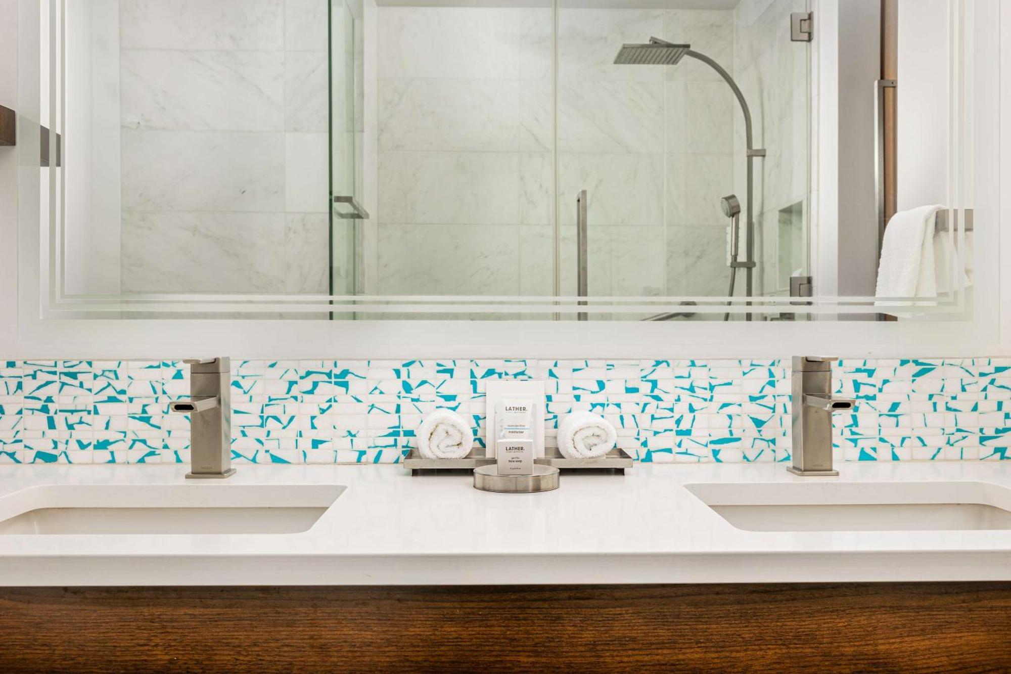 The Art Hotel Denver, Curio Collection By Hilton Экстерьер фото