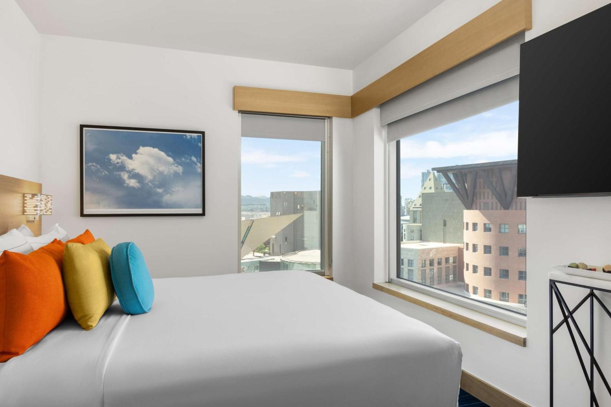 The Art Hotel Denver, Curio Collection By Hilton Экстерьер фото