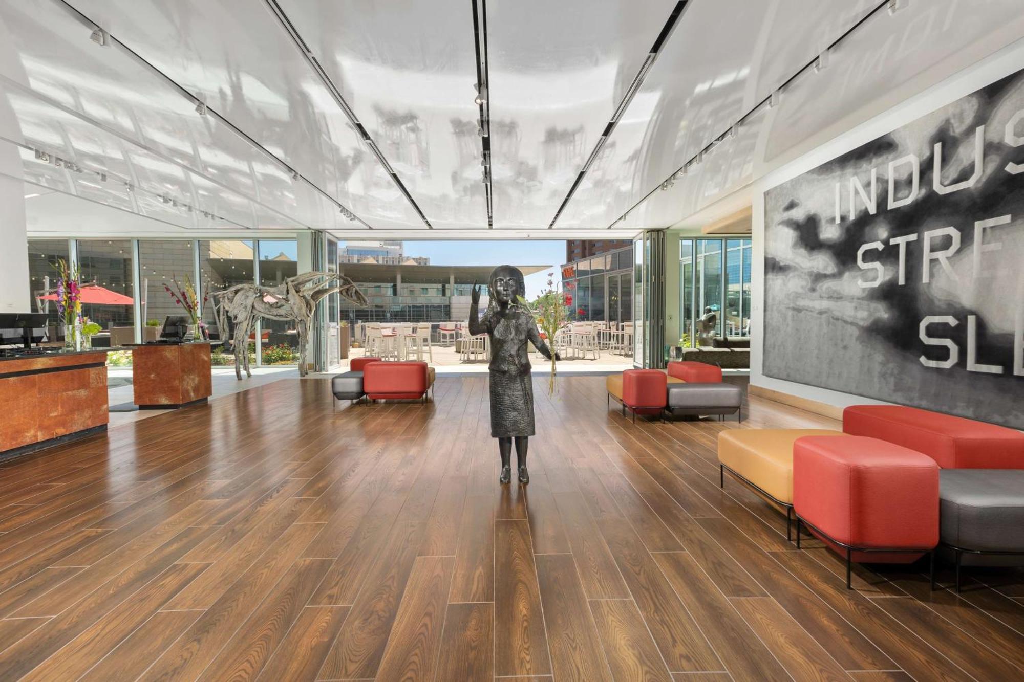 The Art Hotel Denver, Curio Collection By Hilton Экстерьер фото
