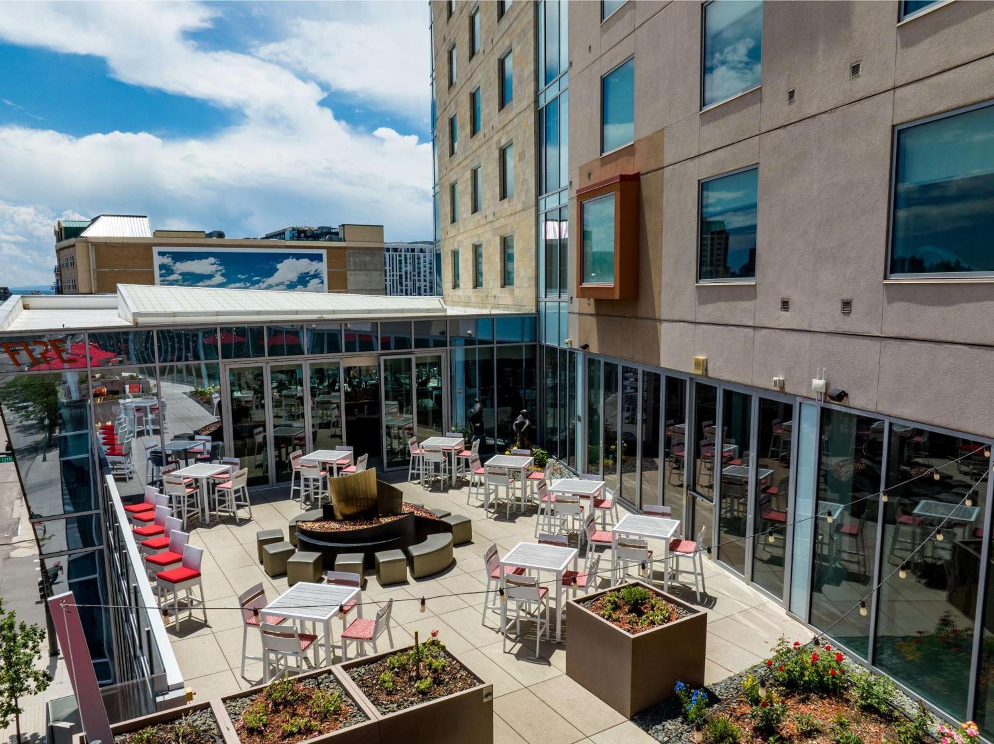 The Art Hotel Denver, Curio Collection By Hilton Экстерьер фото